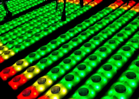 良い価格 89CH LED 壁洗浄機灯 14 ピクセル 外部ビルストローブ 1-20 倍 / 秒 オンライン